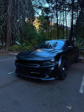 2018 Dodge Charger · Pursuit