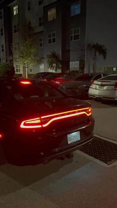 2018 Dodge Charger 7th Gen - Image 2 of 10