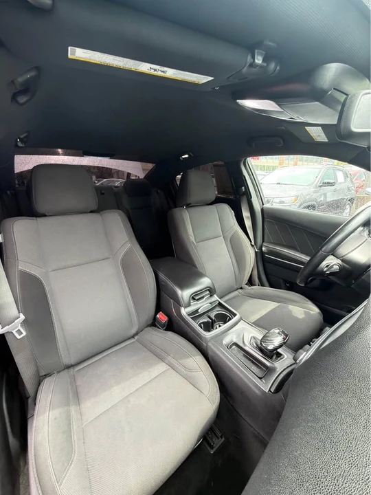 2018 Dodge Charger 7th Gen - Image 9 of 11