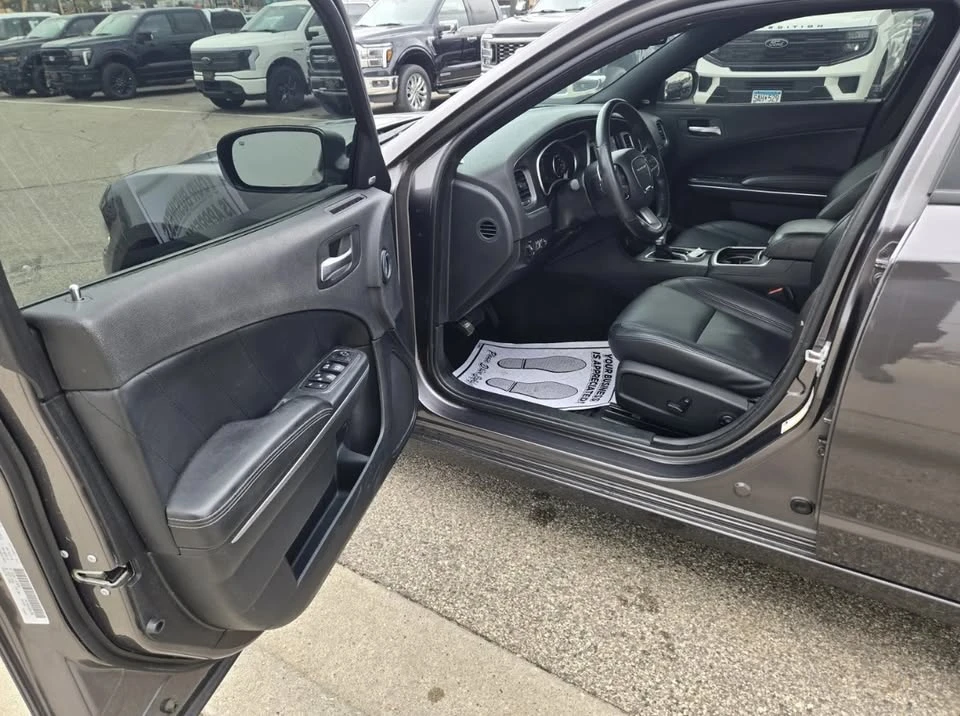 2018 Dodge Charger 7th Gen - Image 13 of 17