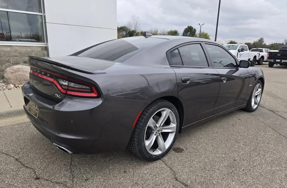 2018 Dodge Charger 7th Gen - Image 12 of 17