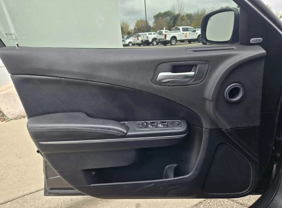 2018 Dodge Charger 7th Gen - Image 16 of 17