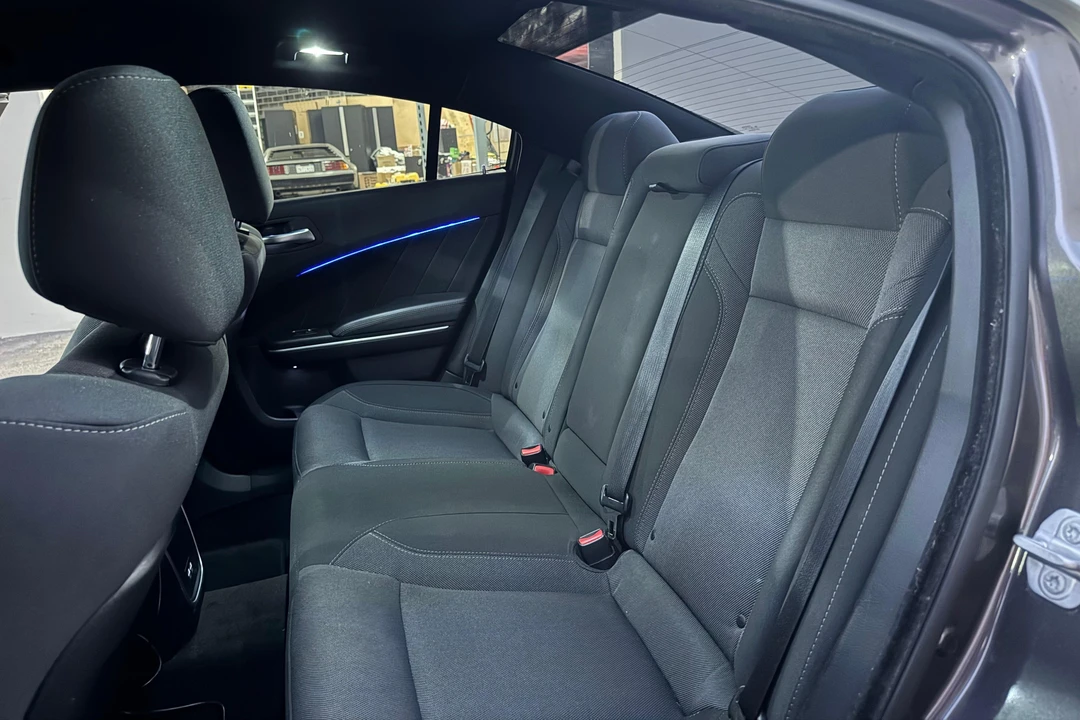 2018 Dodge Charger 7th Gen - Image 15 of 18