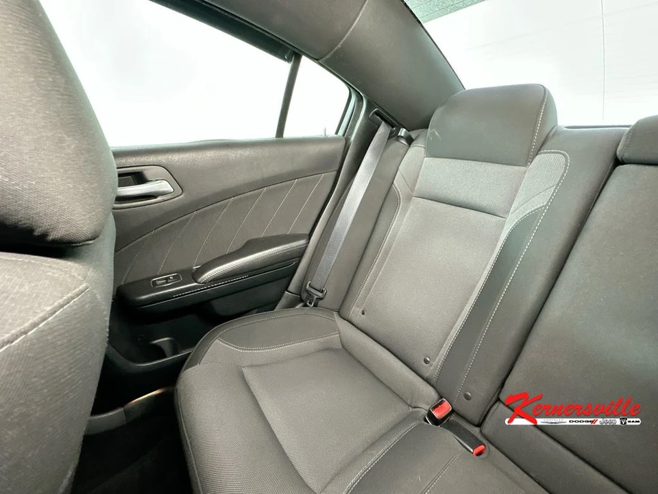 2018 Dodge Charger 7th Gen - Image 12 of 24