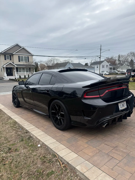 2018 Dodge Charger SRT & 392 7th Gen - Image 5 of 15
