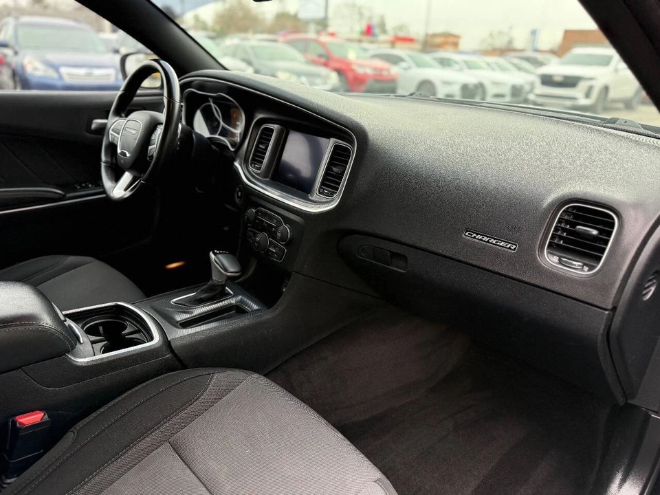 2018 Dodge Charger 7th Gen - Image 15 of 21