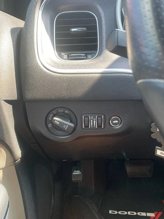 2018 Dodge Charger 7th Gen - Image 11 of 15