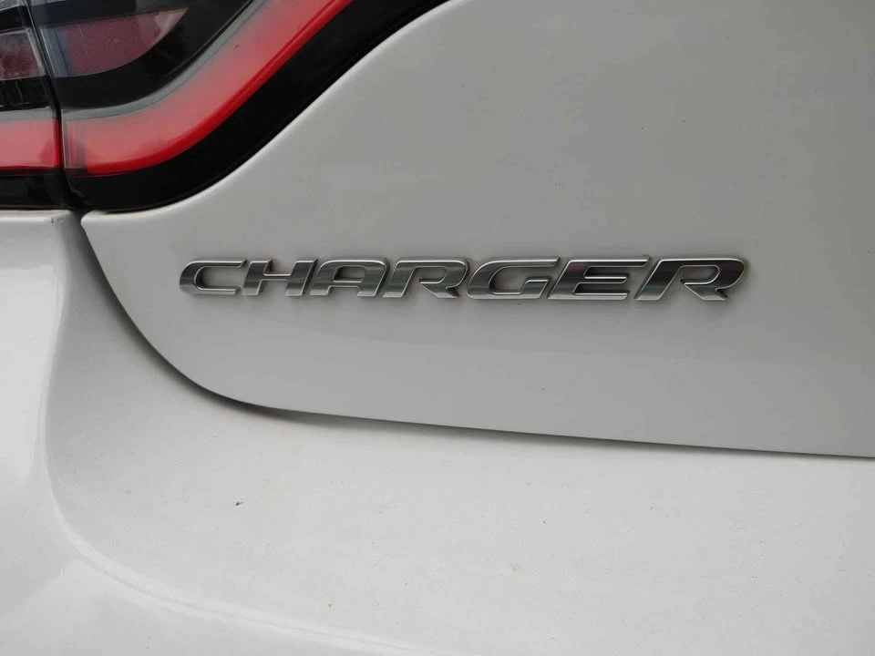 2018 Dodge Charger 7th Gen - Image 8 of 15