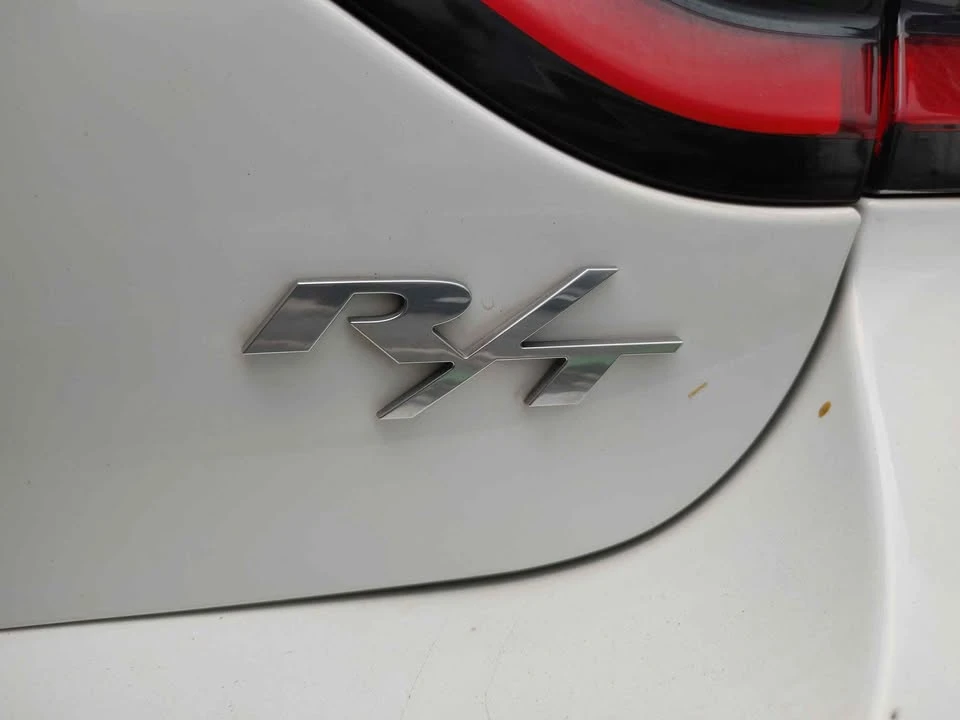 2018 Dodge Charger 7th Gen - Image 2 of 15