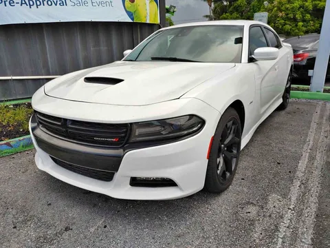 2018 Dodge Charger R/T Plus Sedan 4D