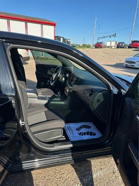 2018 Dodge Charger 7th Gen - Image 15 of 20