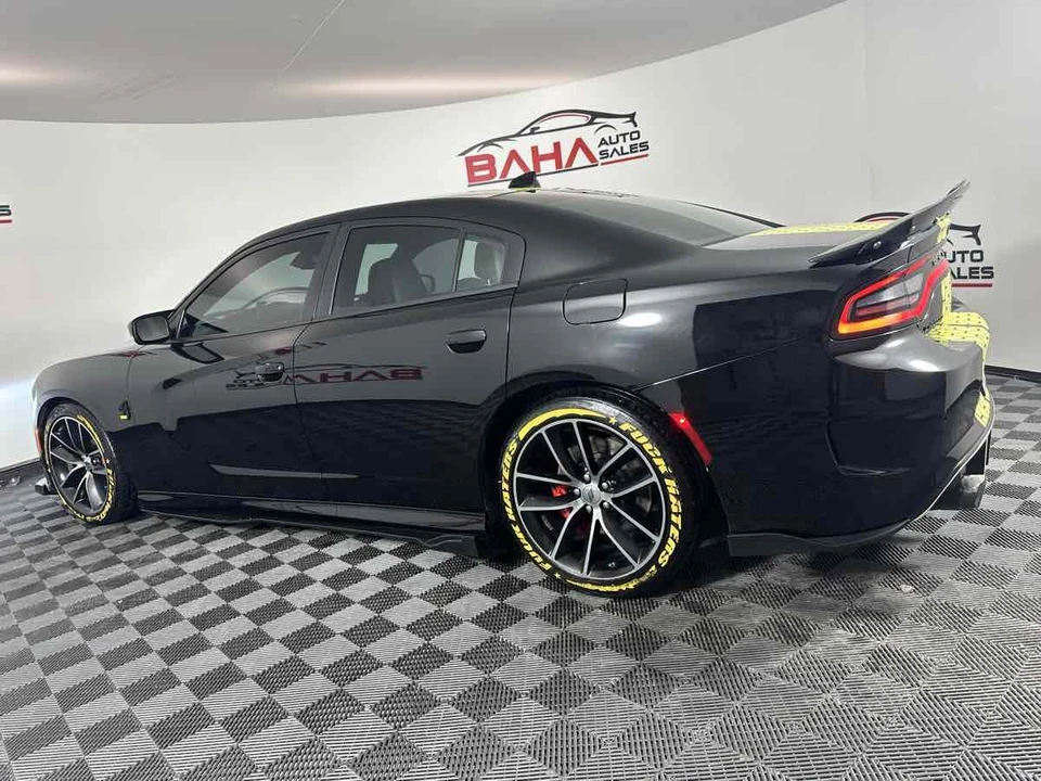 2018 Dodge Charger SRT & 392 7th Gen - Image 6 of 21