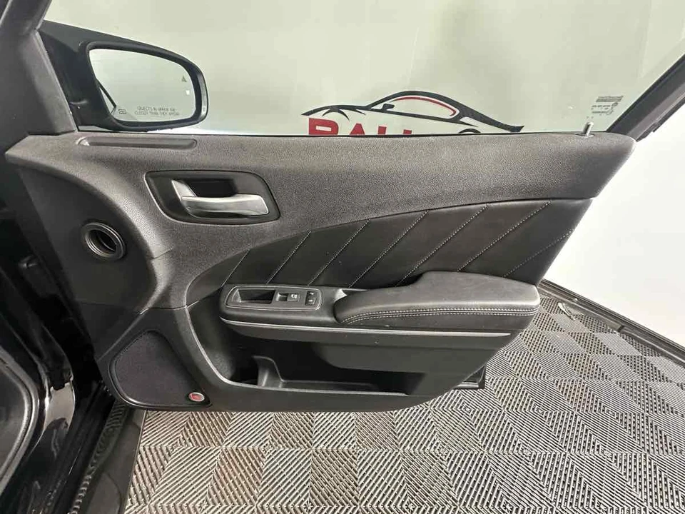 2018 Dodge Charger SRT & 392 7th Gen - Image 16 of 21