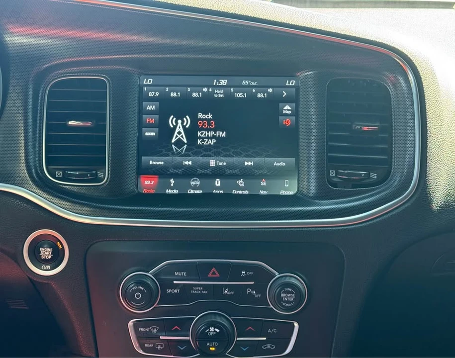 2018 Dodge Charger SRT & 392 7th Gen - Image 16 of 19