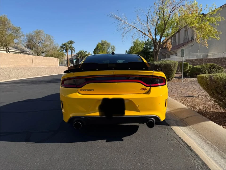 2018 Dodge Charger SRT & 392 7th Gen - Image 5 of 13