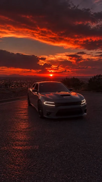 2018 Dodge Charger SRT & 392 7th Gen - Image 2 of 7