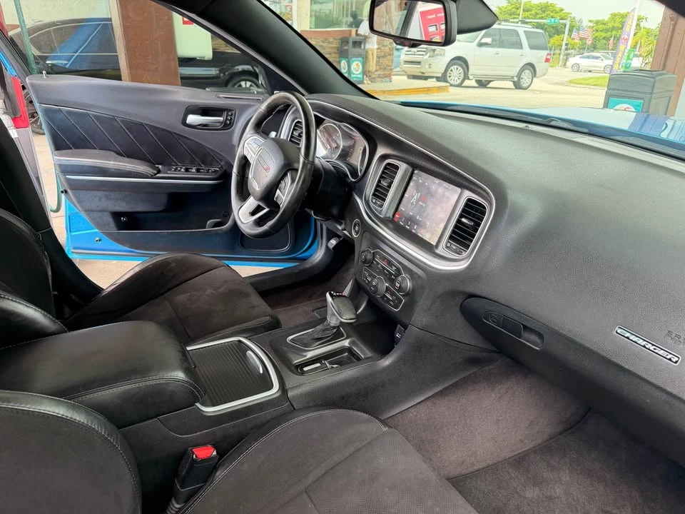 2018 Dodge Charger SRT & 392 7th Gen - Image 9 of 11