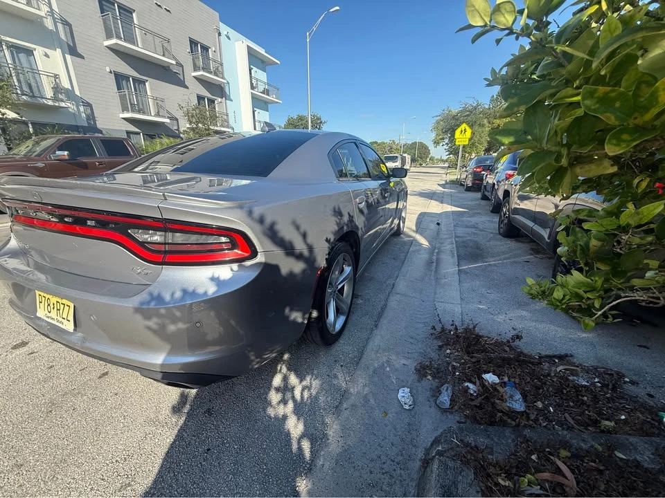 2018 Dodge Charger 7th Gen - Image 9 of 12