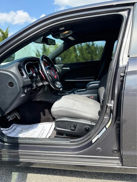 2018 Dodge Charger 7th Gen - Image 11 of 19