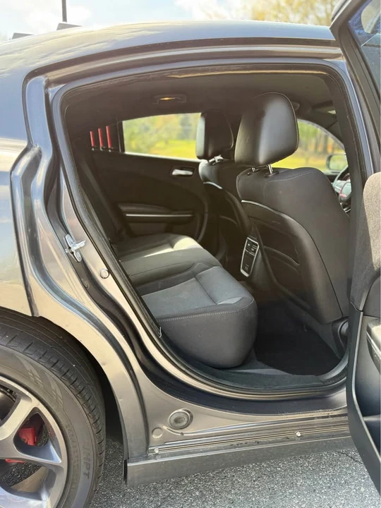 2018 Dodge Charger 7th Gen - Image 16 of 19