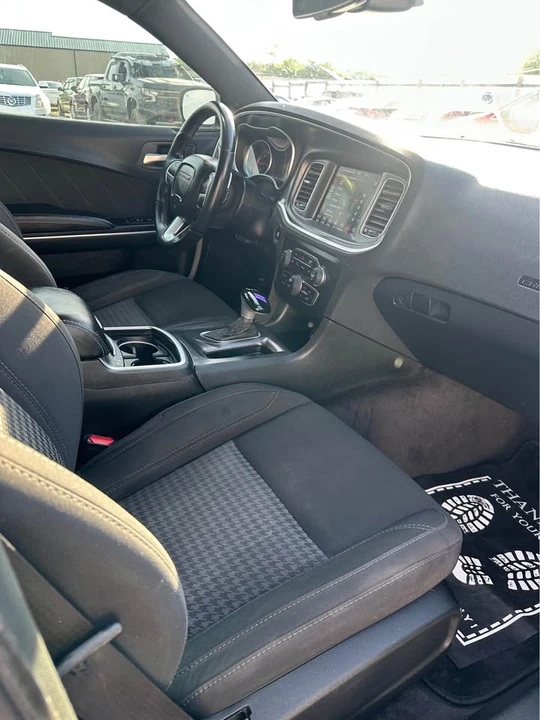 2018 Dodge Charger 7th Gen - Image 14 of 16