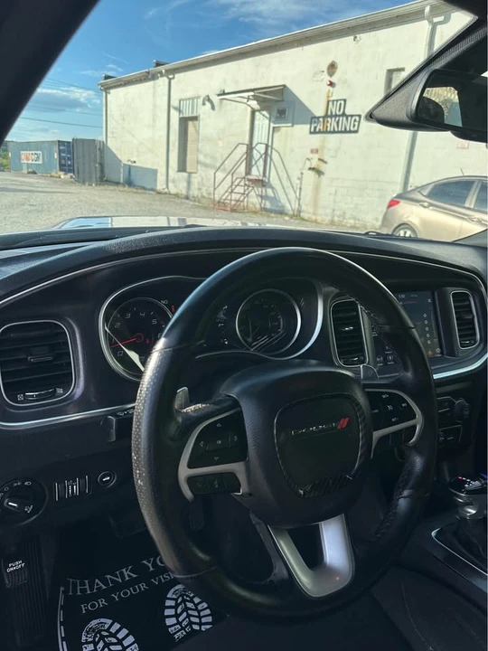 2018 Dodge Charger 7th Gen - Image 9 of 16