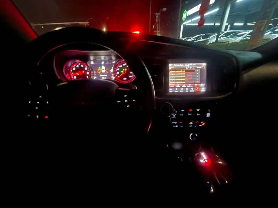 2018 Dodge Charger 7th Gen - Image 4 of 19