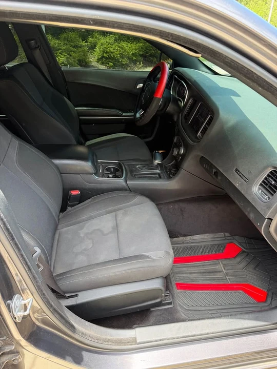 2018 Dodge Charger 7th Gen - Image 10 of 12