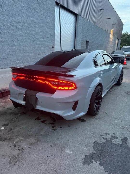 2018 Dodge Charger 7th Gen - Image 5 of 9