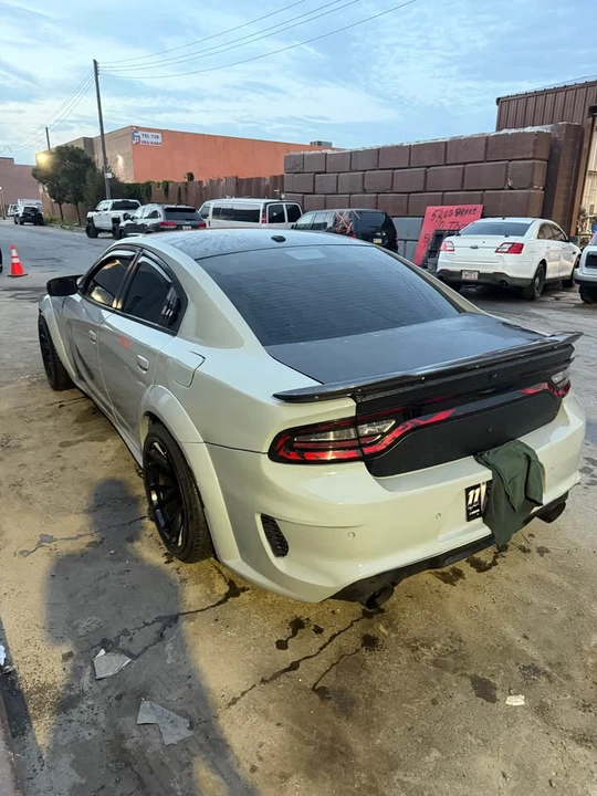 2018 Dodge Charger 7th Gen - Image 7 of 9