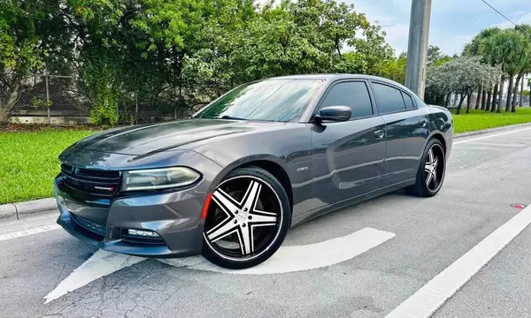 2018 Dodge Charger R/T Sedan 4D