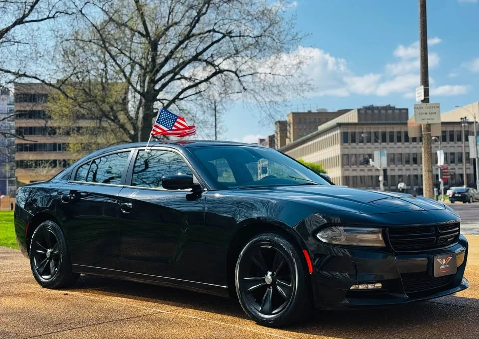 2018 Dodge Charger 7th Gen - Image 2 of 15