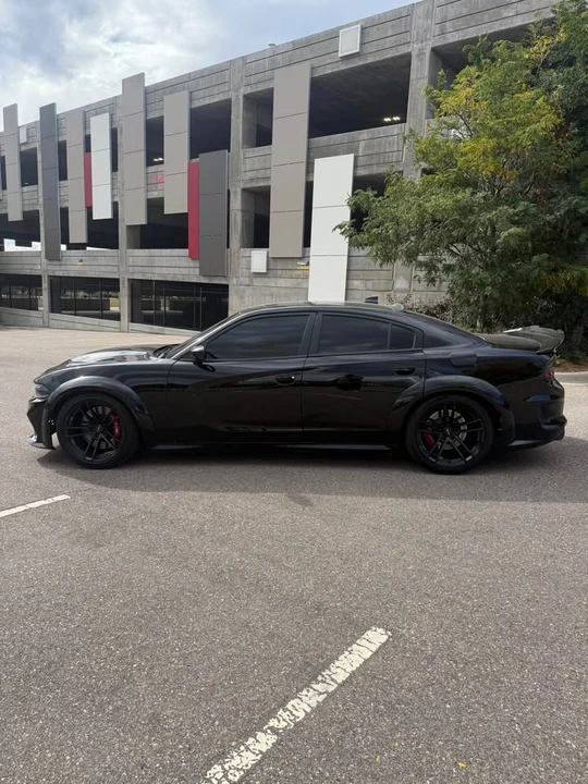 2018 Dodge Charger SRT & 392 7th Gen - Image 6 of 16