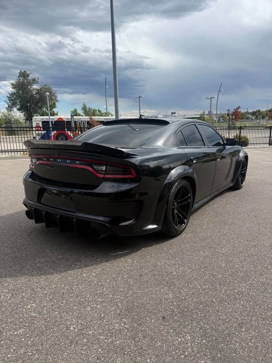 2018 Dodge Charger SRT & 392 7th Gen - Image 5 of 16