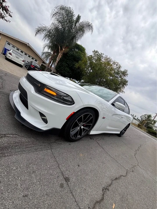 2018 Dodge Charger SRT & 392 7th Gen - Image 9 of 12