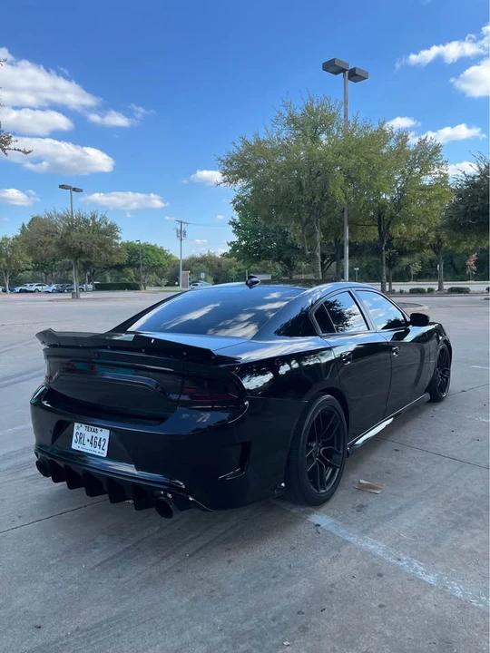 2018 Dodge Charger SRT & 392 7th Gen - Image 4 of 9