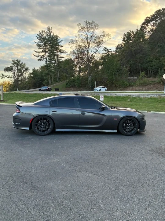 2018 Dodge Charger SRT & 392 7th Gen - Image 5 of 6