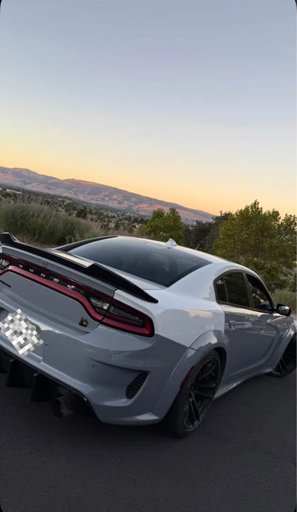 2018 Dodge Charger SRT & 392 7th Gen - Image 5 of 14