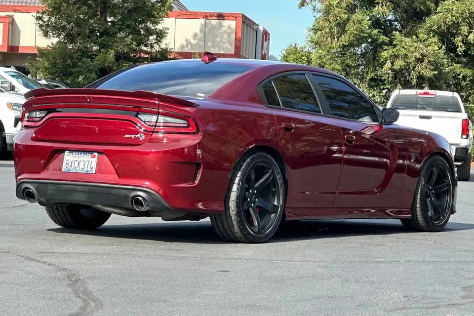 2018 Dodge Charger SRT Hellcat 7th Gen - Image 5 of 9