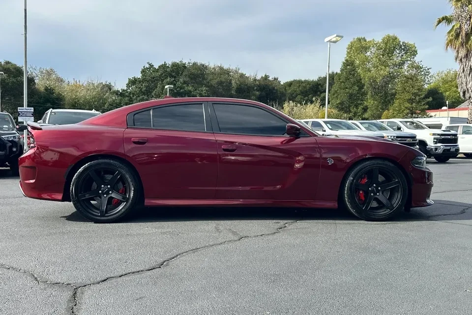2018 Dodge Charger SRT Hellcat 7th Gen - Image 2 of 9