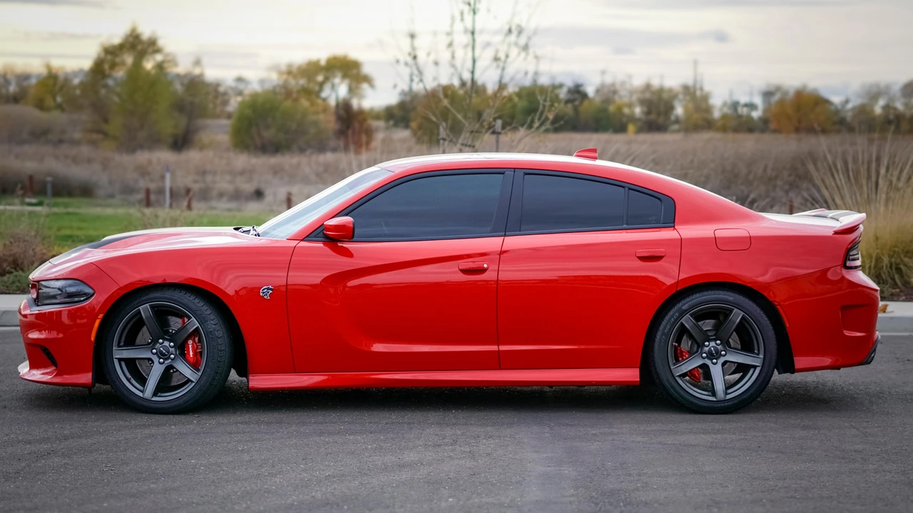 2018 Dodge Charger SRT Hellcat 7th Gen - Image 9 of 31