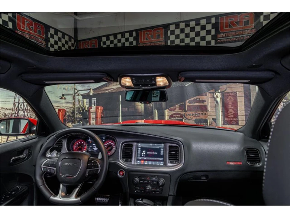 2018 Dodge Charger SRT Hellcat 7th Gen - Image 14 of 31