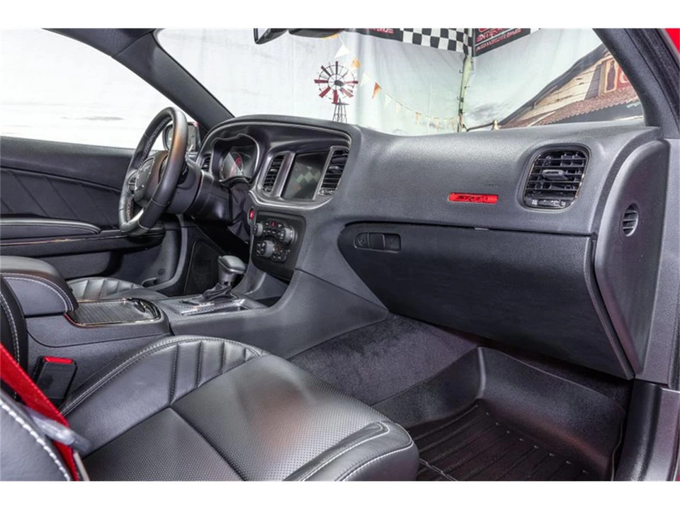 2018 Dodge Charger SRT Hellcat 7th Gen - Image 20 of 31