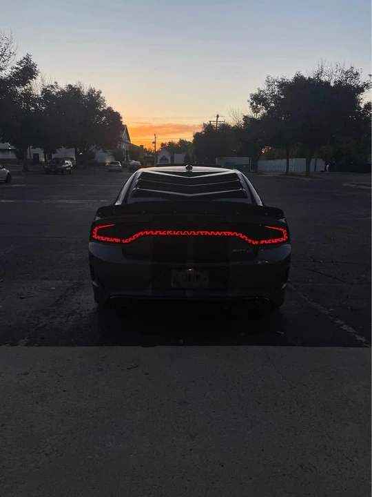 2018 Dodge Charger SRT Hellcat 7th Gen - Image 4 of 16