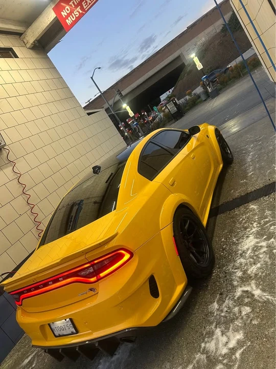 2018 Dodge Charger SRT Hellcat 7th Gen - Image 4 of 9