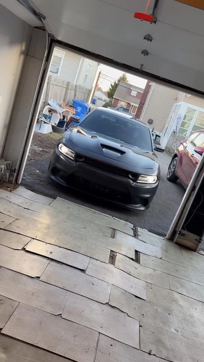 2018 Dodge Charger SRT Hellcat 7th Gen - Image 3 of 3