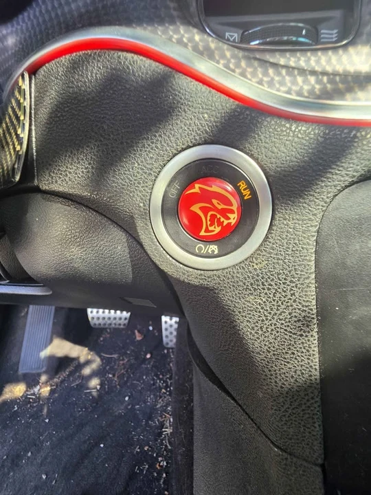 2018 Dodge Charger SRT Hellcat 7th Gen - Image 15 of 17