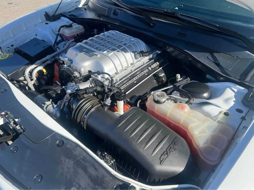 2018 Dodge Charger SRT Hellcat 7th Gen - Image 9 of 17