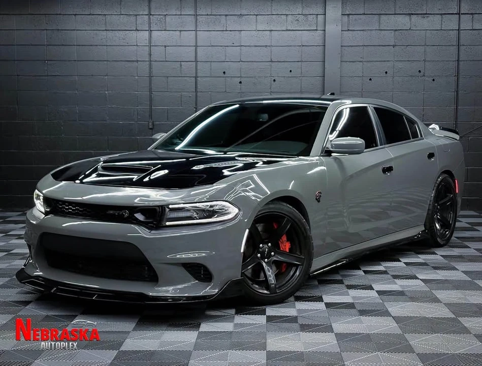 2018 Dodge Charger SRT Hellcat 7th Gen - Image 3 of 15