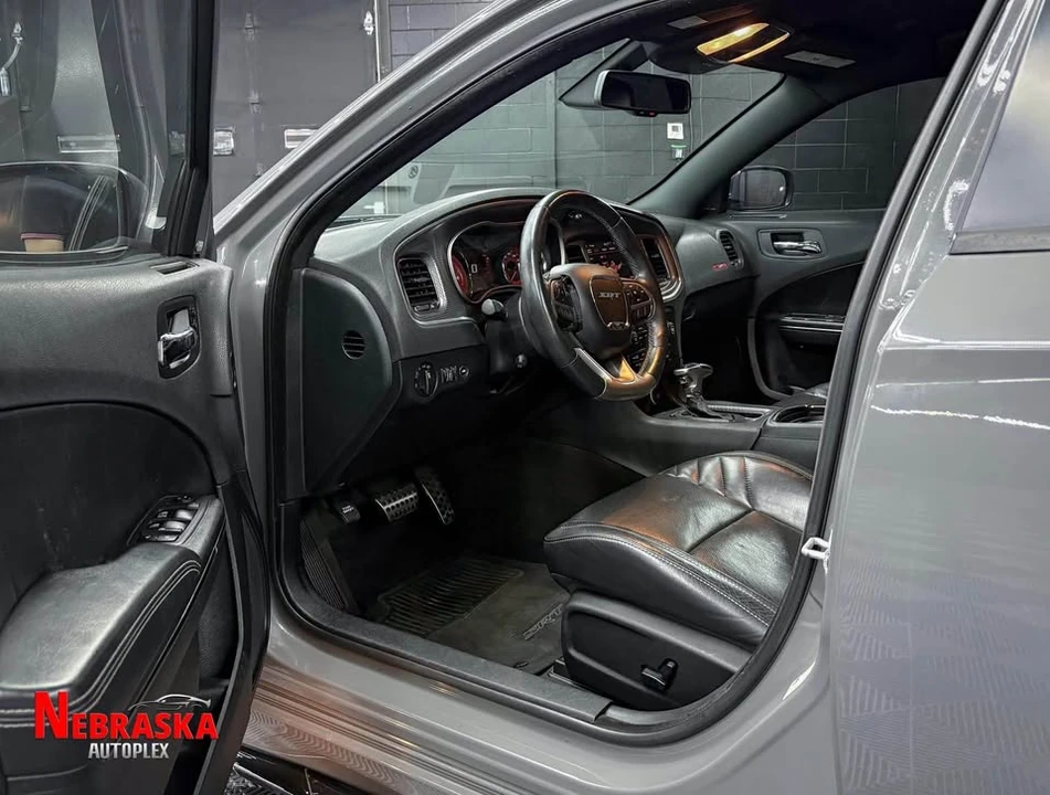 2018 Dodge Charger SRT Hellcat 7th Gen - Image 4 of 15